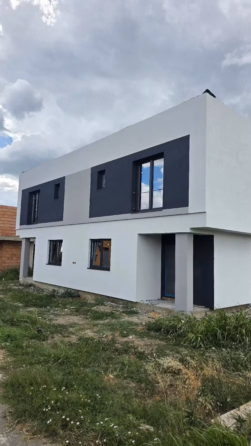 Casa Modernă Tip Duplex