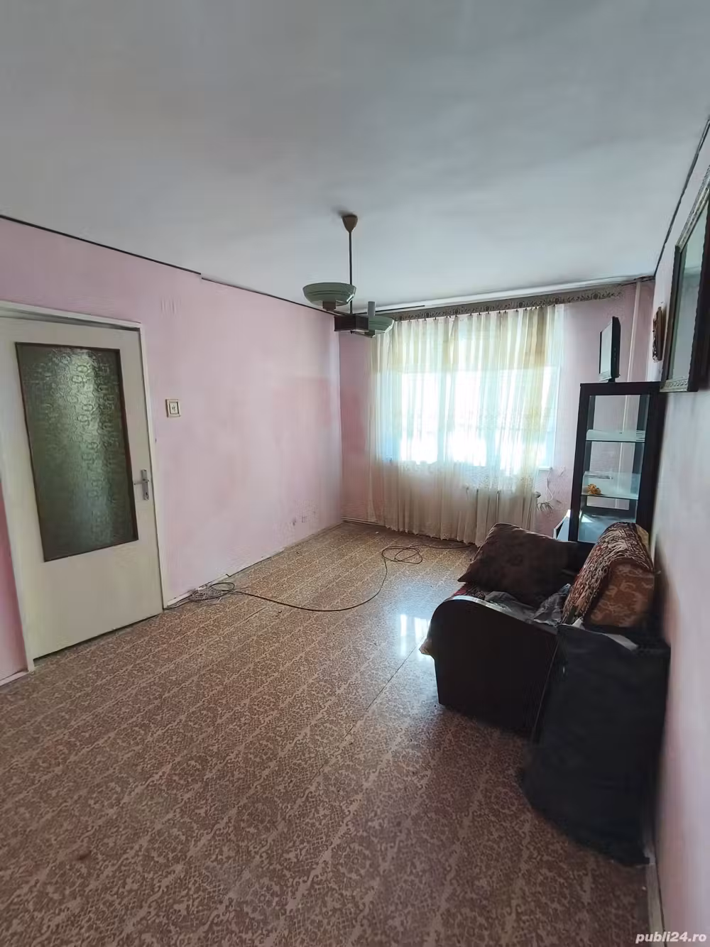 Vând apartament Piatra Neamț