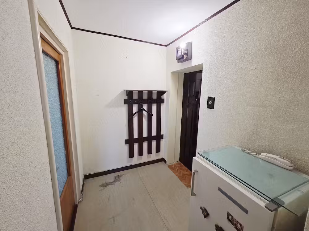 Apartament două camere Romancierilor, București Sector 6-proprietar - exclus agenții imobiliare.