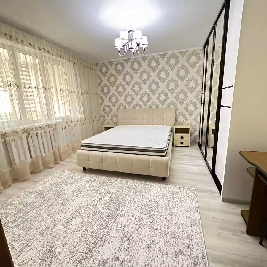 Inchiriez un apartament de 2 camere in zona Lujerului