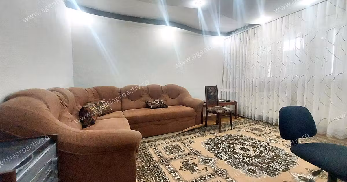 Apartament de vânzare cu 4 camere în zona Port, Galați