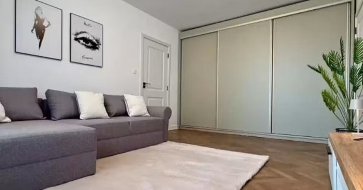 Apartament de vânzare cu 2 camere, mobilat în zona Tomis II, Constanța