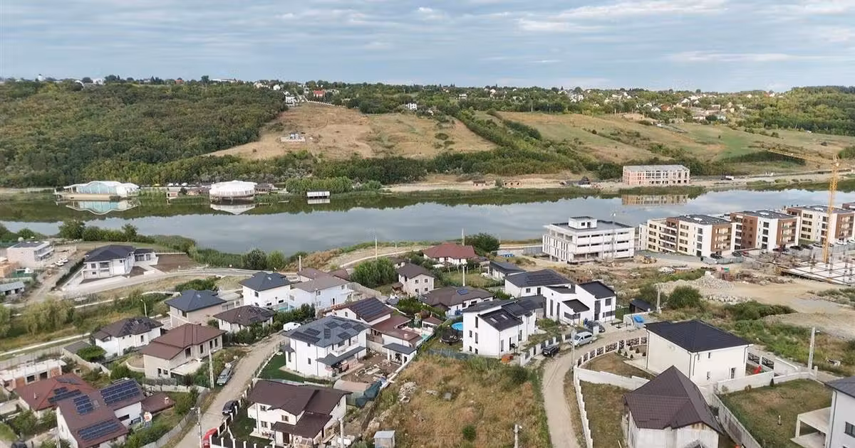 Apartament de vânzare cu 3 camere în Șorogari