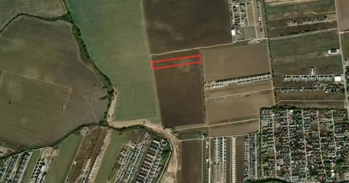 Teren intravilan de vânzare de 16750 mp, în Tunari