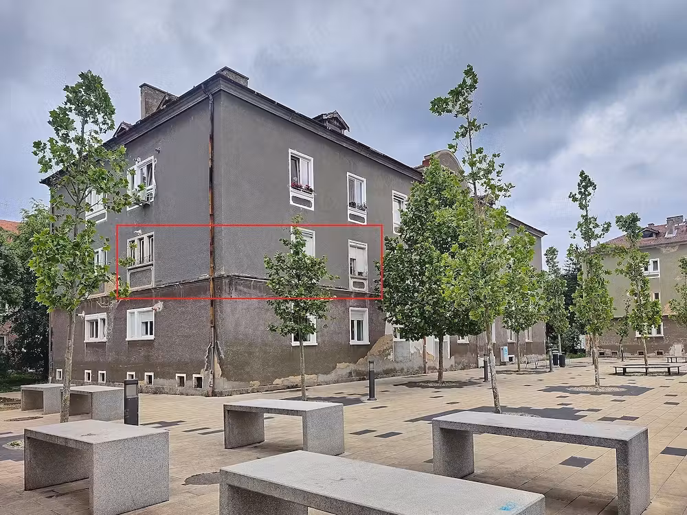 Vând apartament două camere în Reșița în zonă deosebită