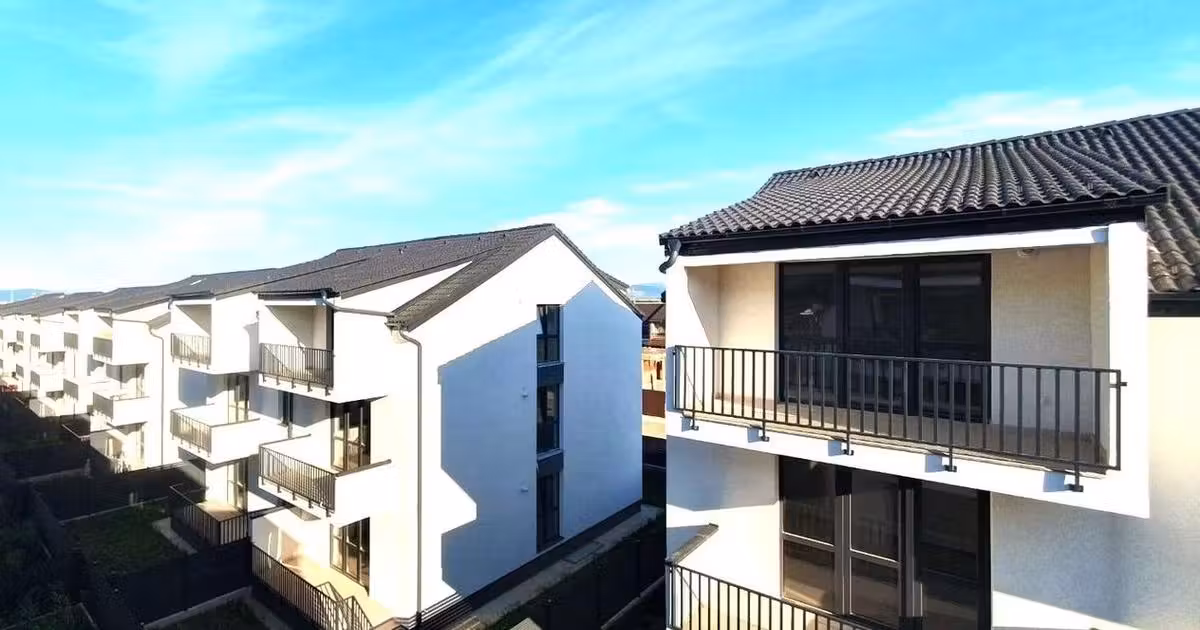 Apartament de vânzare cu 2 camere, mobilat în Sânpetru