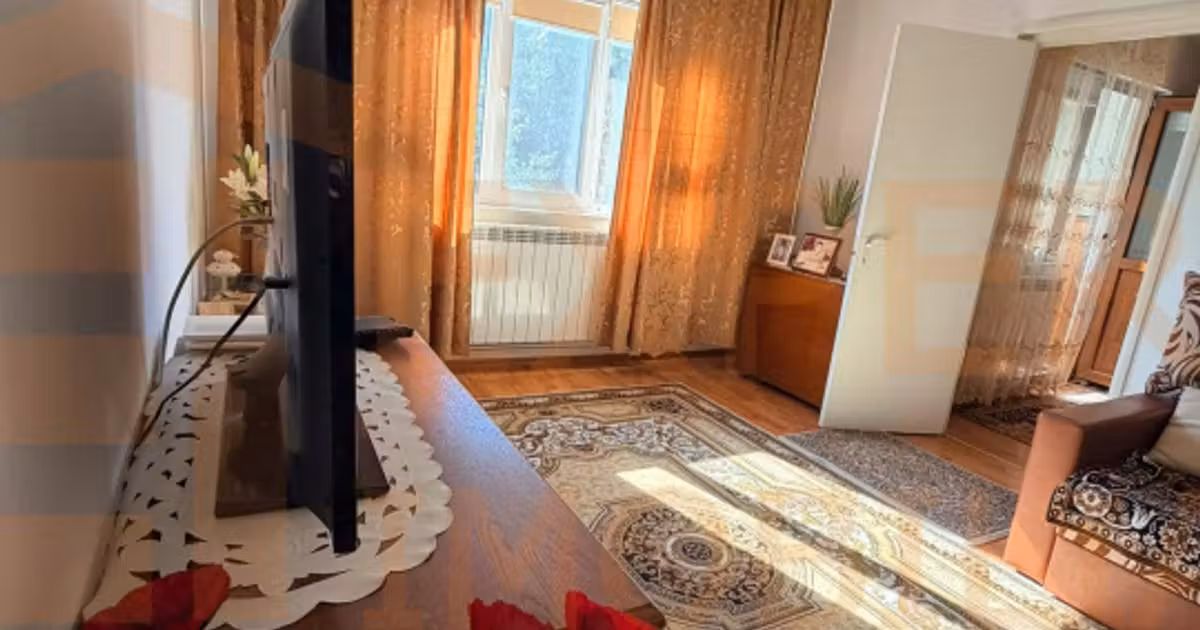 Apartament de vânzare cu 3 camere, mobilat în zona Casa de Cultură, Constanța