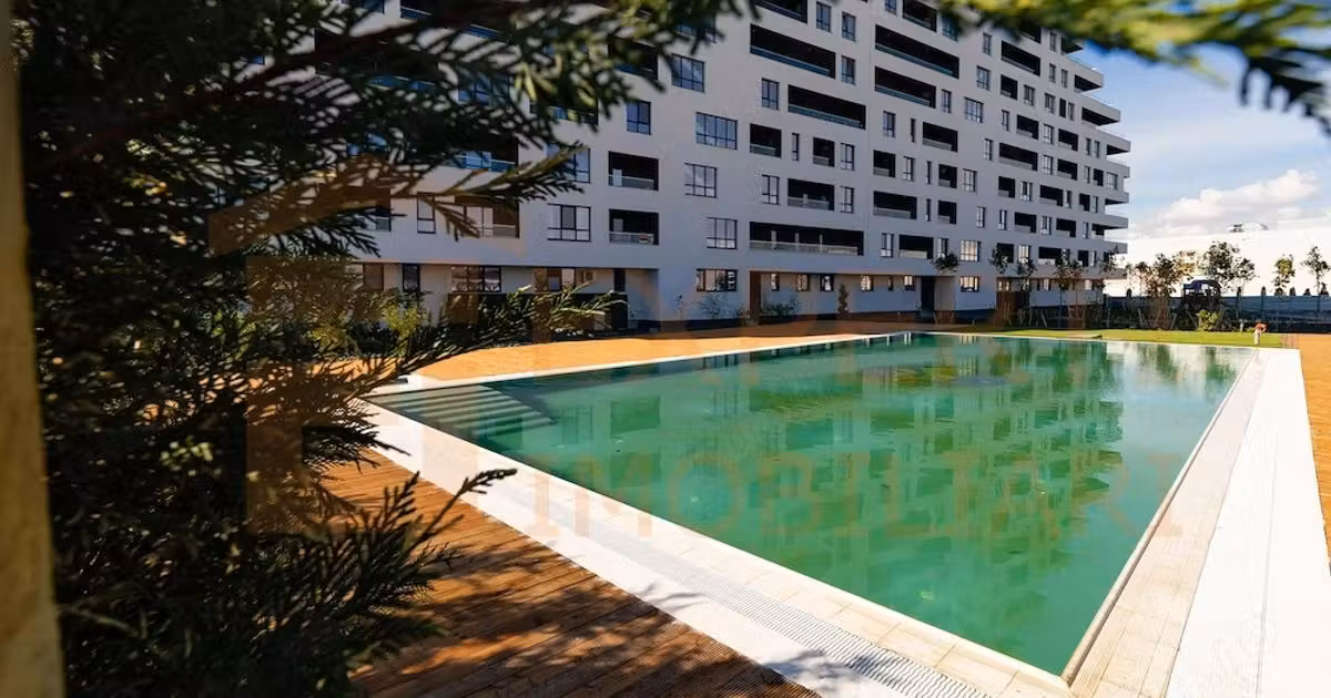 Apartament de vânzare cu 2 camere în zona Tomis Nord, Constanța