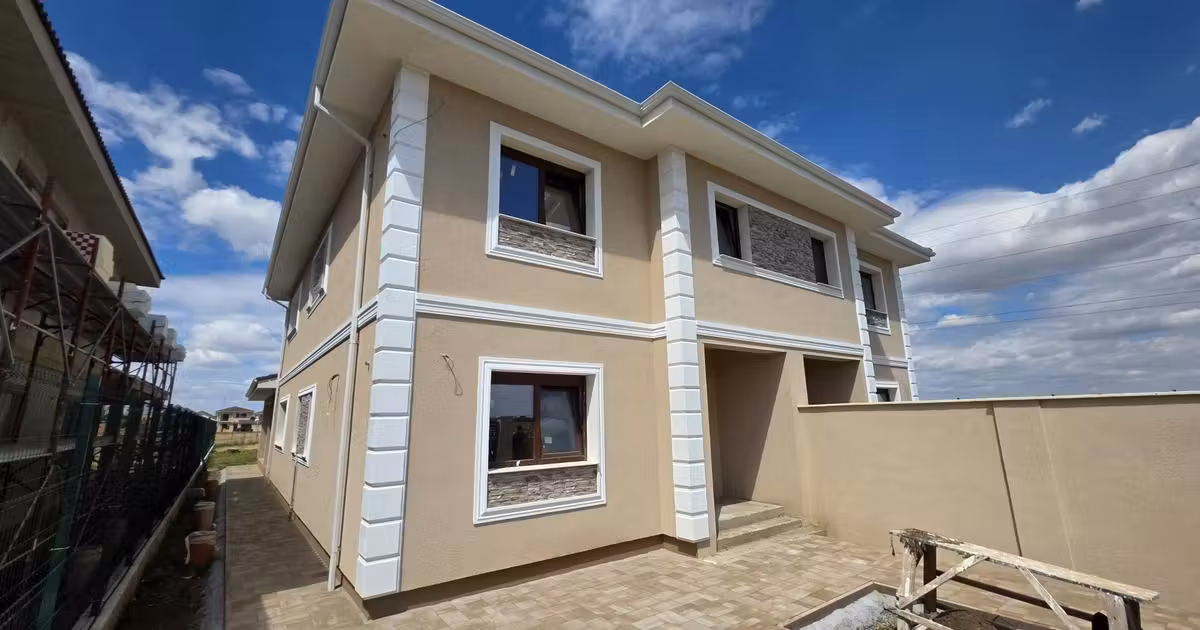 Duplex de vânzare cu 5 camere în Dumbrăvița