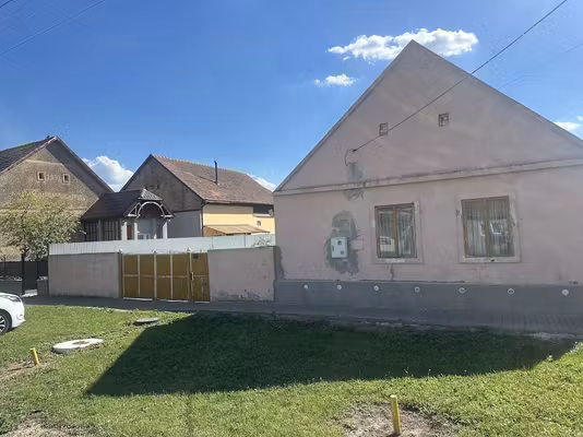 Casă Nr 437