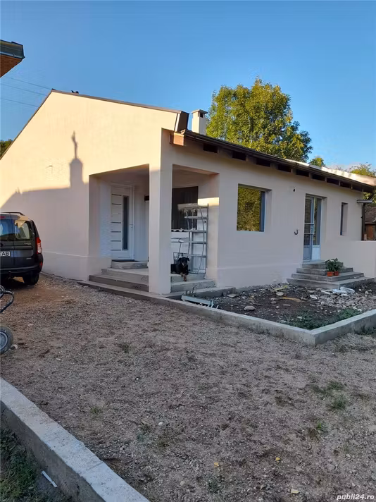 Casă Ciclova Romana