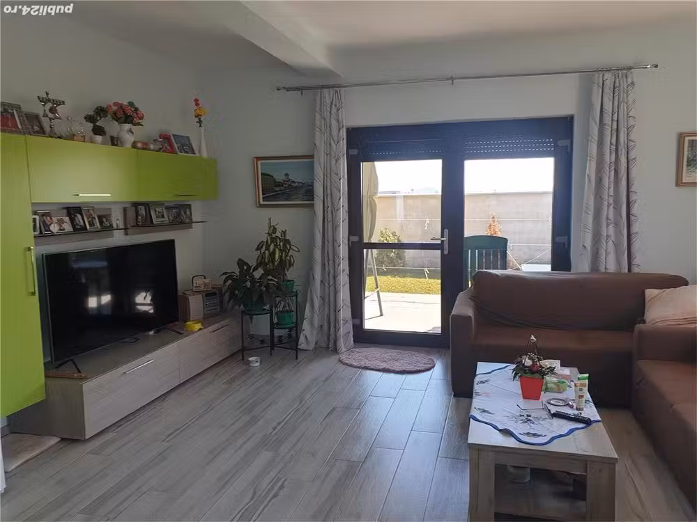 Casă · 120 m², Calea Aradului, Oradea