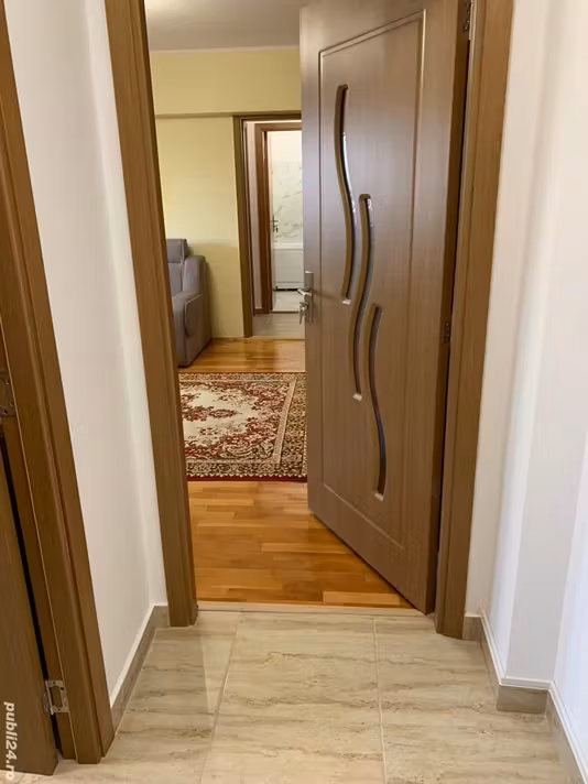 Apartament Bloc situat in statia de tramvai din apropiere de centrul comercial ALFA