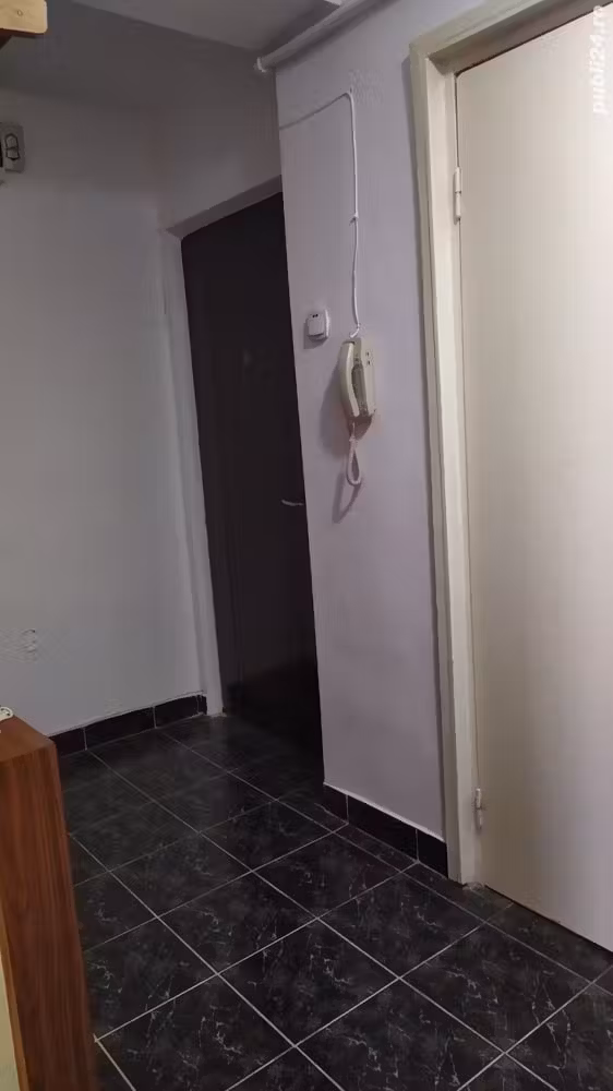Apartament cu 3 camere