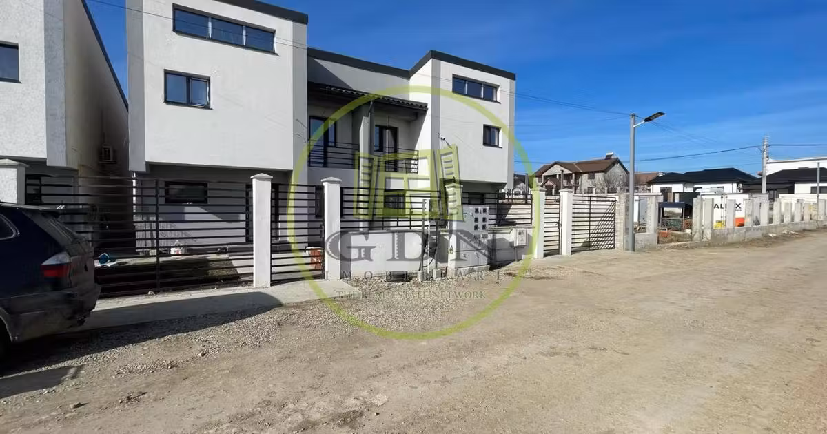 Duplex de vânzare cu 10 camere în Preajba