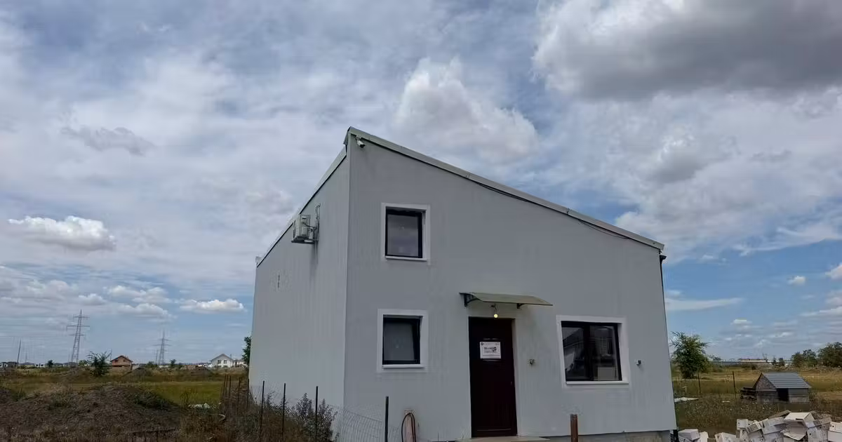 Casă individuală de vânzare cu 3 camere în Moșnița Nouă