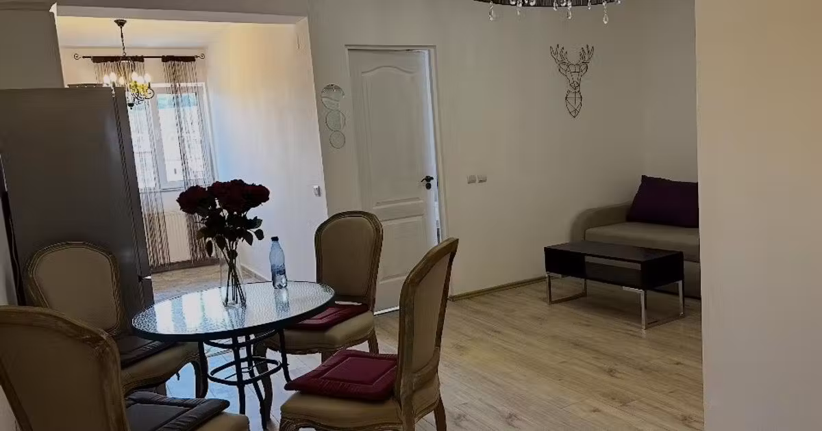 Apartament de vânzare cu 2 camere, mobilat în Florești