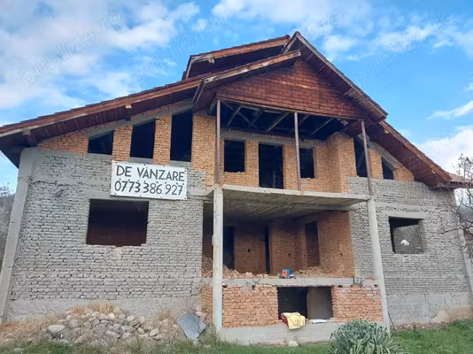 Casă Plopsoru