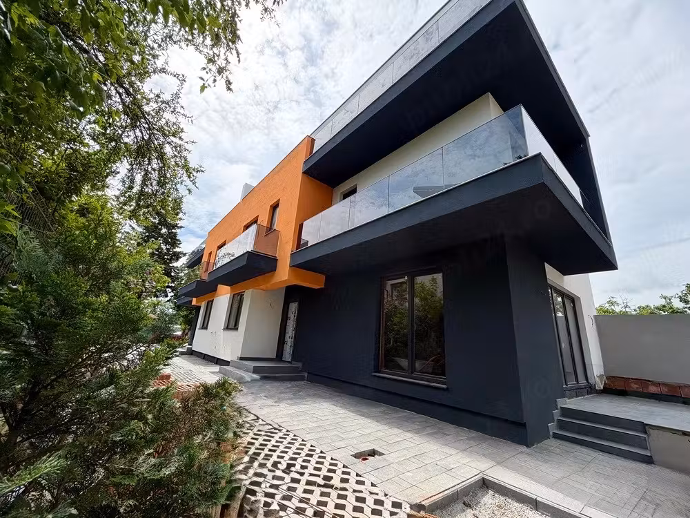 Vile tip duplex de vânzare Bucureștii Noi (2 Cocoși Străulești)