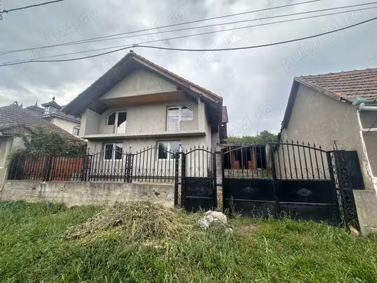 Casă Tinca