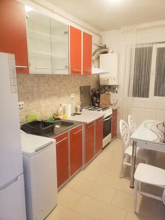 Apartament Rosu