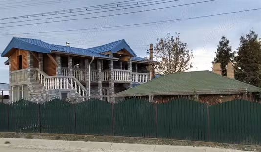 Casă Galbeni (Filipesti)