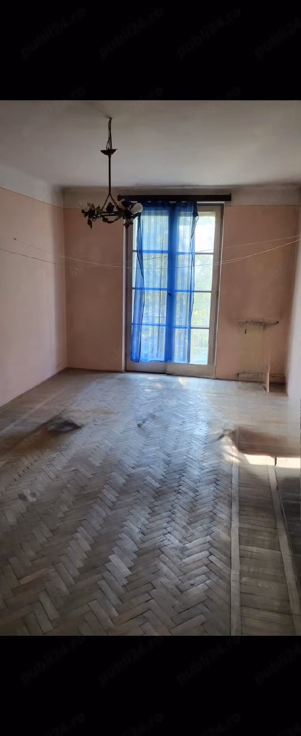 Vand apartament 2 camere
