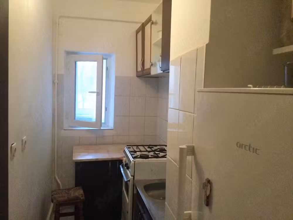 Apartament o camera