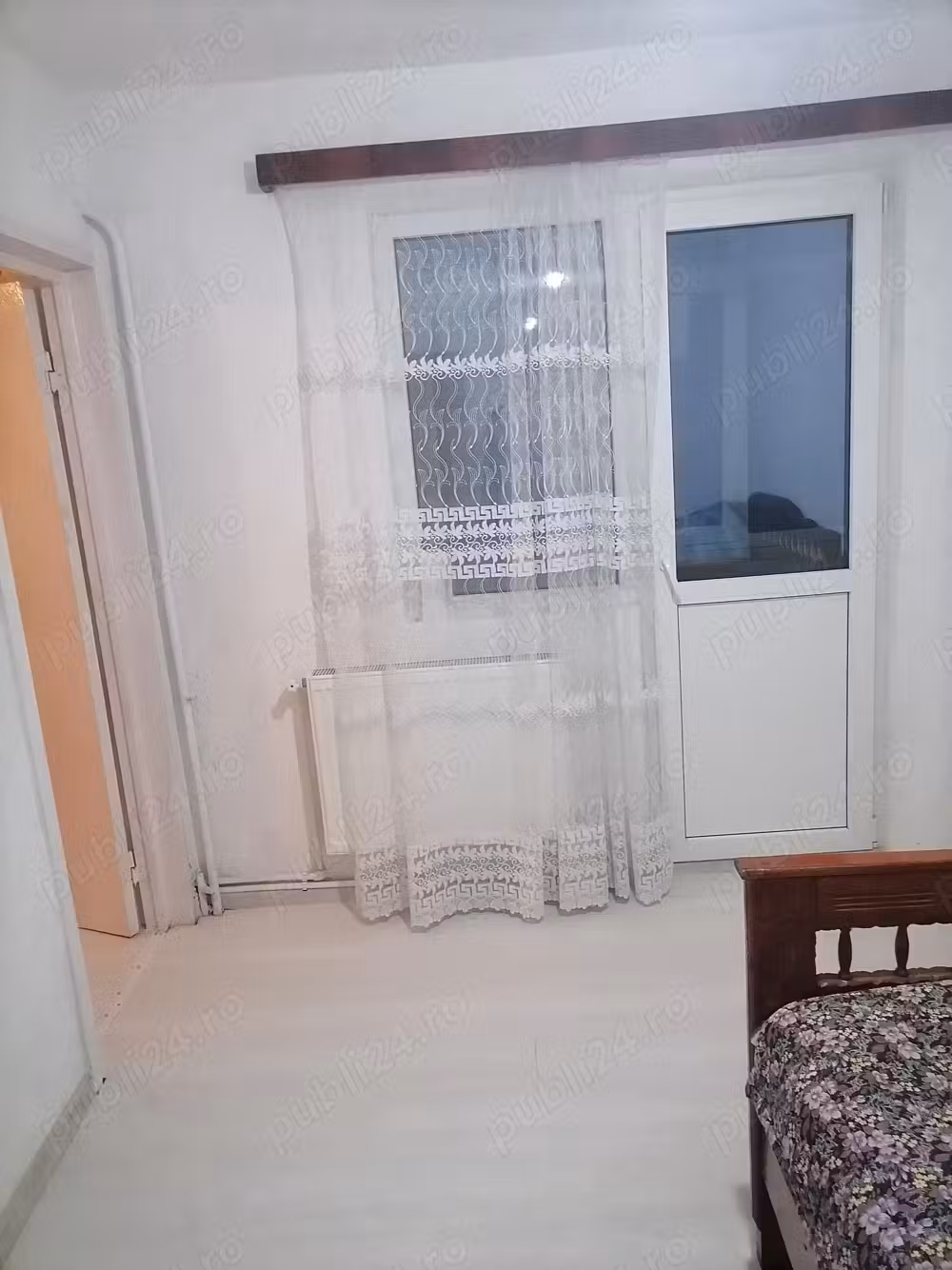Închiriez apartament cu 2 camere pe strada Luceafărul nr 7
