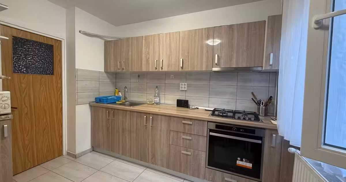 Apartament de vânzare cu 3 camere, mobilat în zona Brâncoveanu, Sector 4