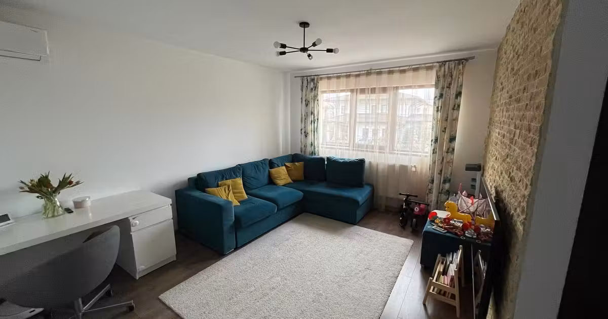 Apartament de vânzare cu 3 camere în zona Popas Păcurari, Iași