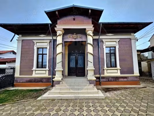 Casă Central