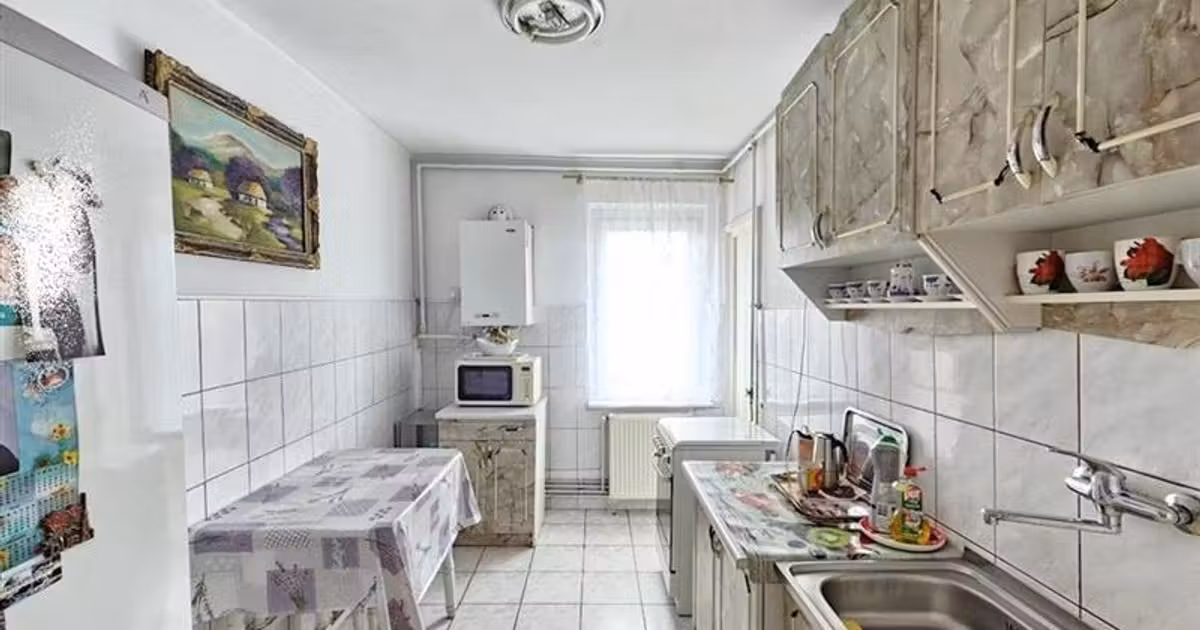 Apartament de vânzare cu 3 camere, mobilat în zona Tudor Vladimirescu, Târgu Mureș