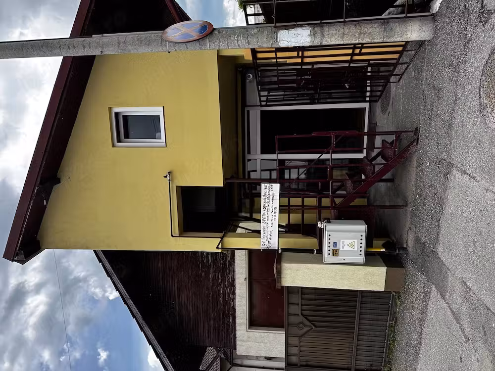 Garsonieră + Spațiu comercial - Parter Găvana - Spitalul Județean Pitești