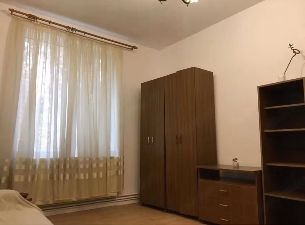 Apartament 2 camere, decomandat, ct proprie, AC, boxă, zona Park Lake