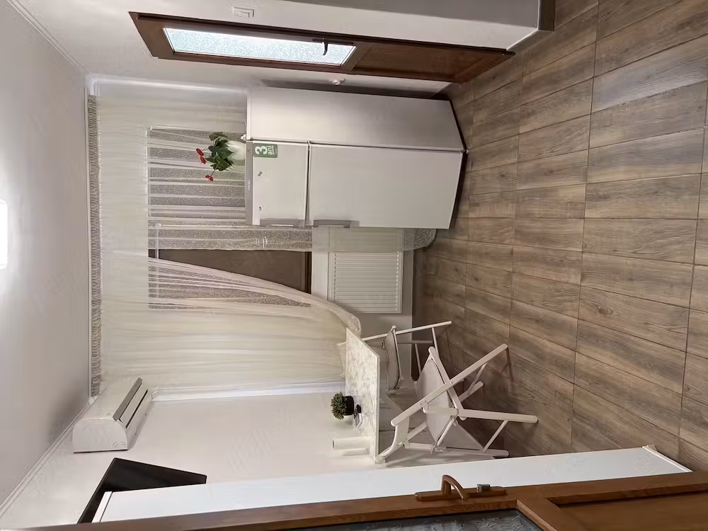Garsoniera zona Titan , Bld.1 Decembrie intersectie cu Str.Postavarului