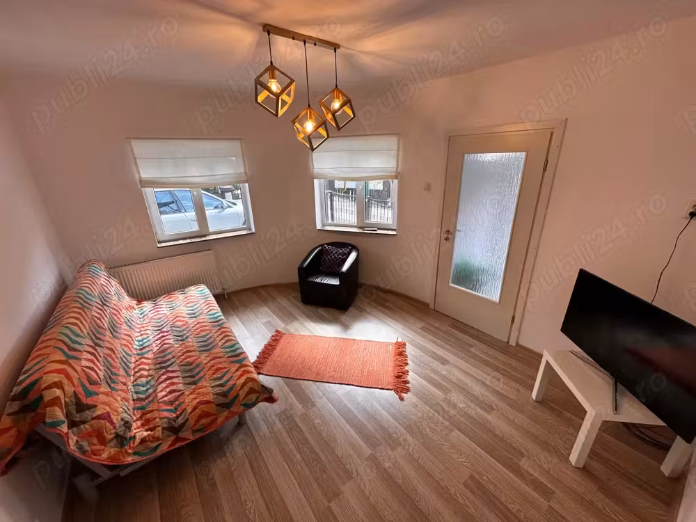 Vând apartament în Sinaia în vilă