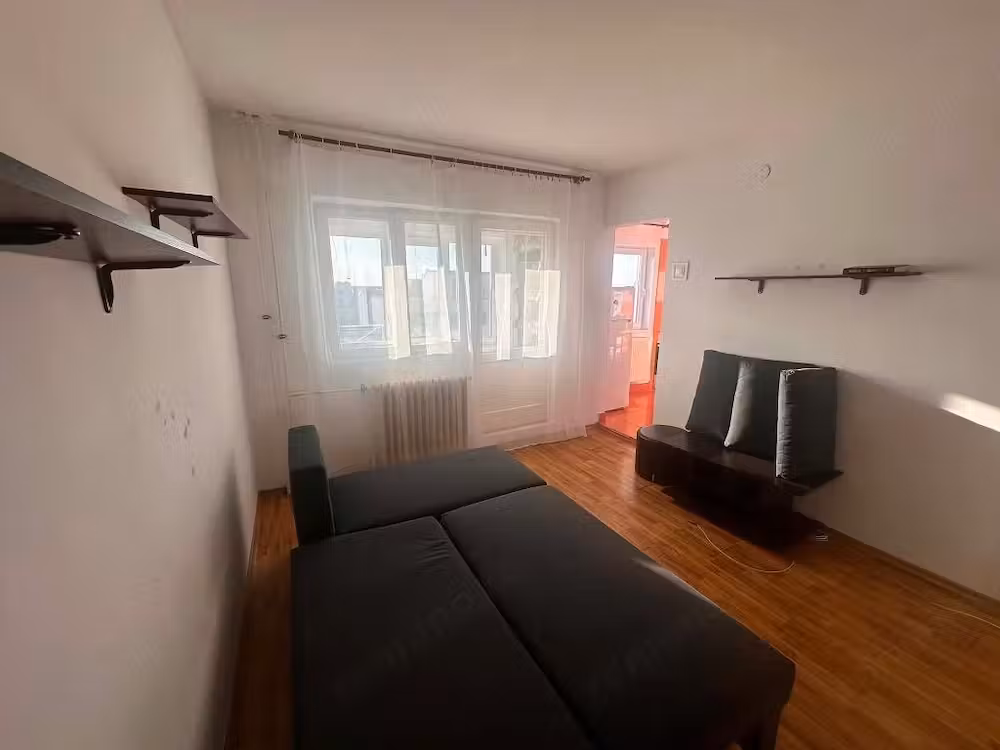Disponibil imediat, la etajul 3, perfect pentru investitie !