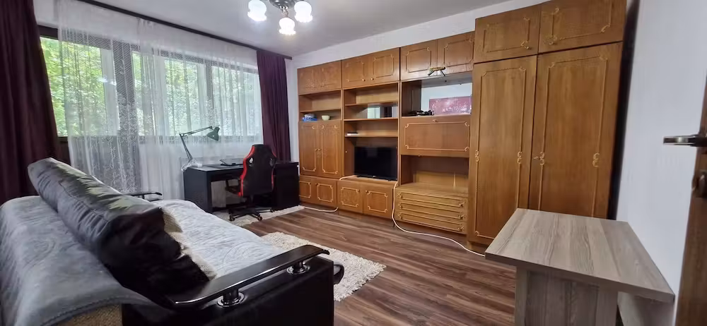 Inchiriez apartament 2 camere Drumul Taberei de la 1 sept