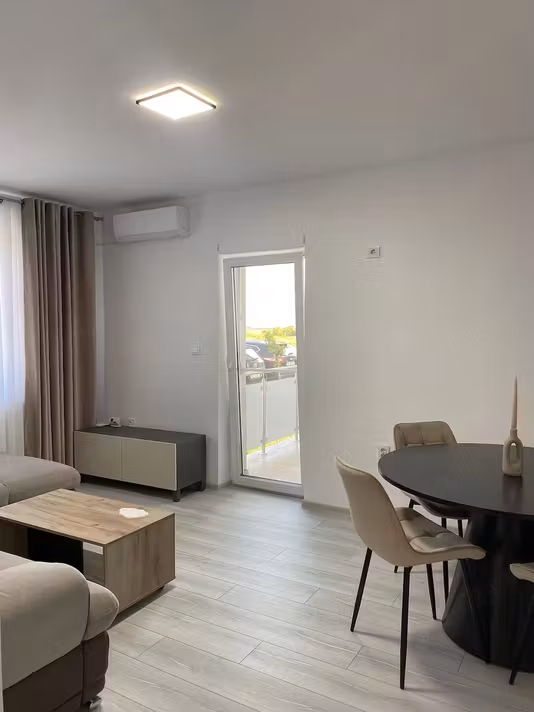 Apartament Aproape de Uzina de Apa