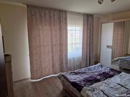 Casă Floresti