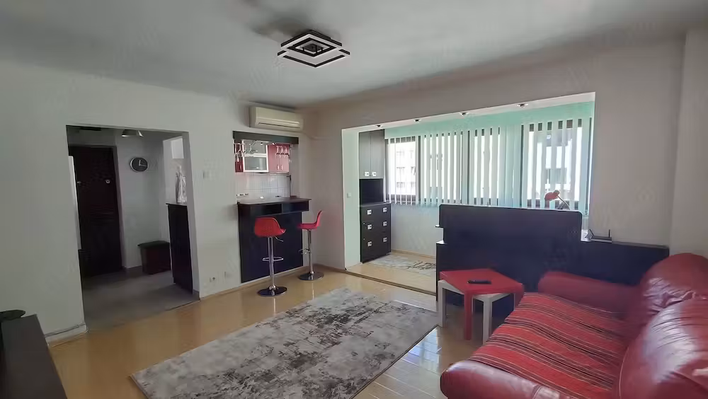 Inchiriez Apt 3 camere, Dristor, la metrou