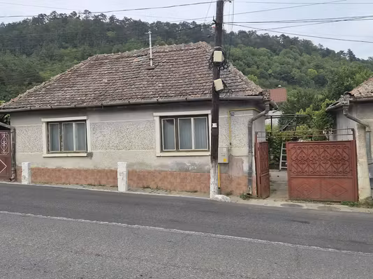 Casă Dumbraveni