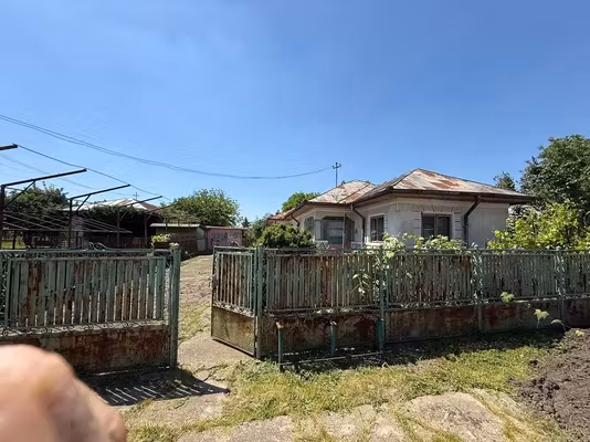 Casă Pietrosani