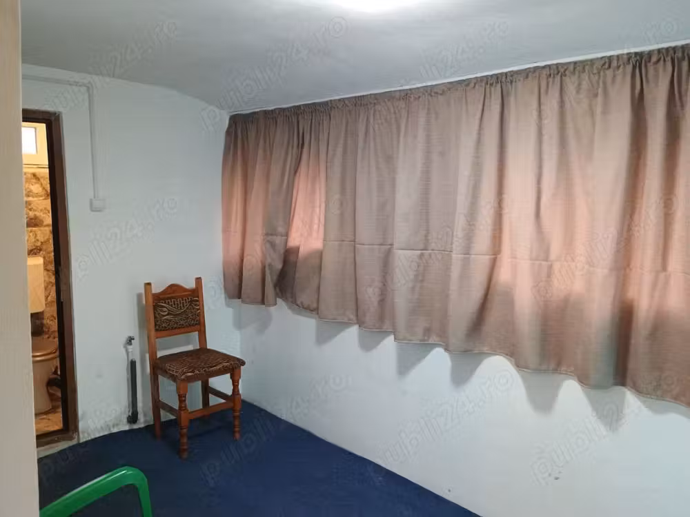 Vand casa in zona linistita cu conditii f bune,judetul Dambovita