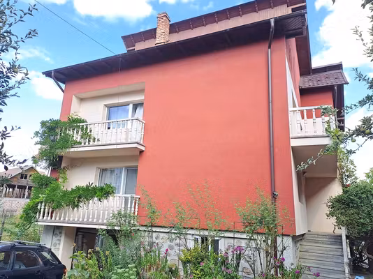 Casă Posada, Manastirea Curtea de Arges