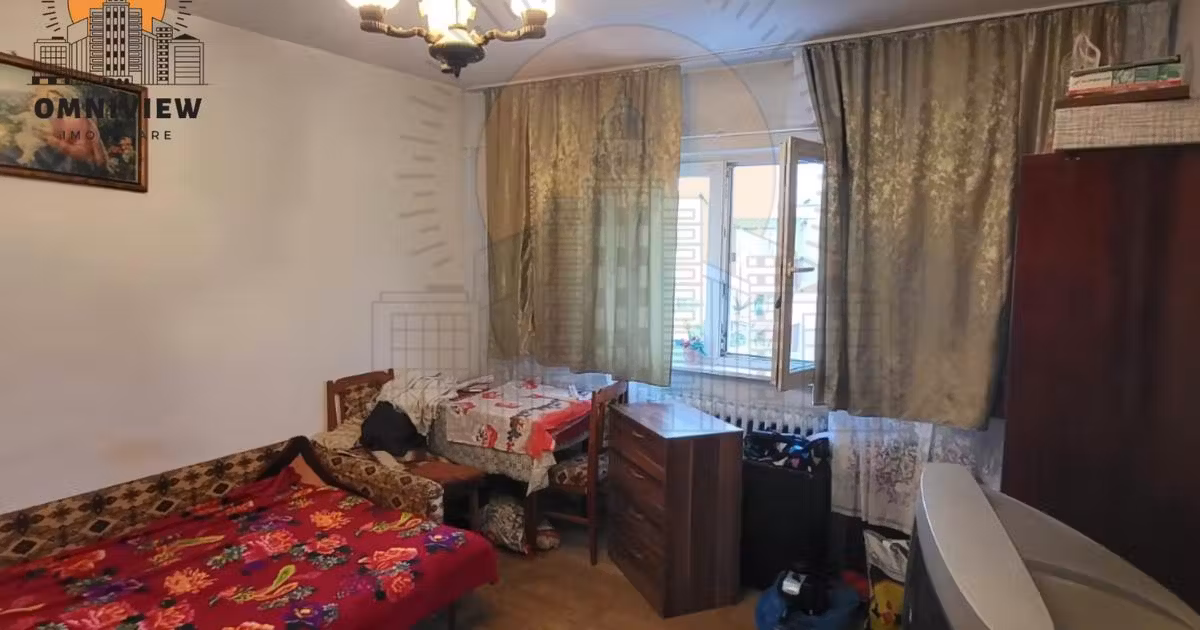 Garsonieră de vânzare în zona Tractorul, Brașov