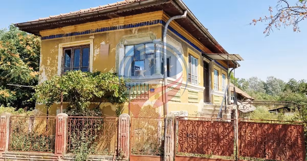 Casă individuală de vânzare cu 5 camere în Bâzdâna