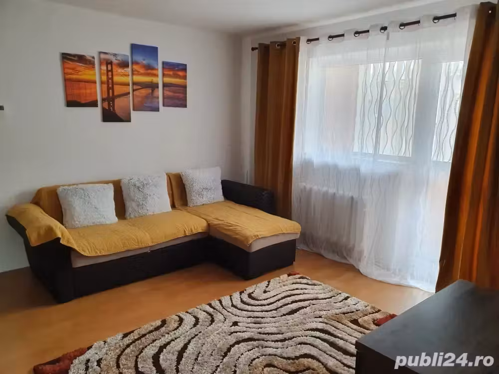 Inchiriez ap. 2 cam Alba Iulia   zona Ultracentrala   AC