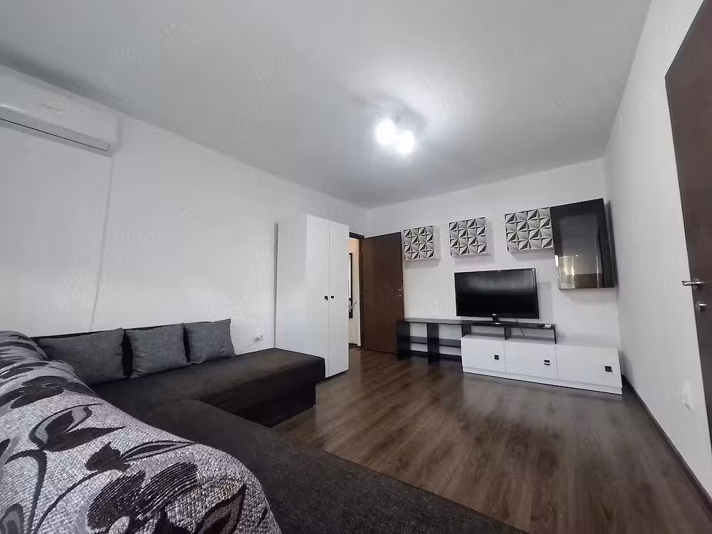 Circumvalatiunii - Dacia | Apartament 2 camere | Etaj intermediar